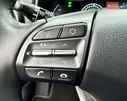 Серый Хендай Kona, объемом двигателя 0 л и пробегом 74 тыс. км за 15250 $, фото 52 на Automoto.ua