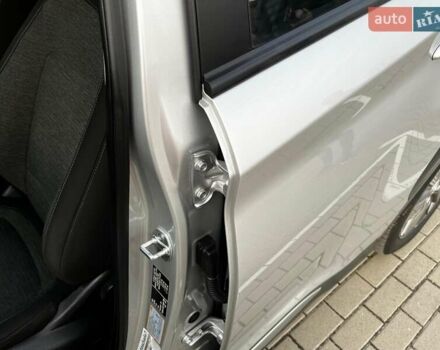 Серый Хендай Kona, объемом двигателя 0 л и пробегом 136 тыс. км за 16700 $, фото 30 на Automoto.ua