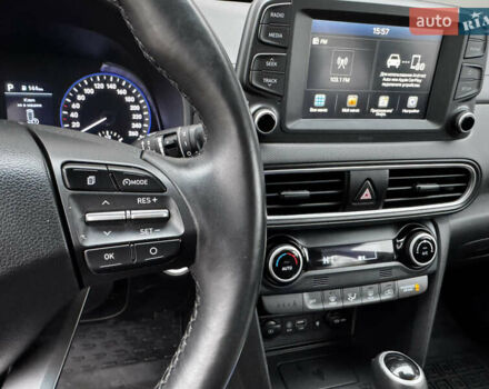 Сірий Хендай Kona, об'ємом двигуна 1.6 л та пробігом 32 тис. км за 18999 $, фото 25 на Automoto.ua