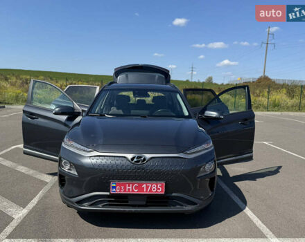 Серый Хендай Kona, объемом двигателя 0 л и пробегом 71 тыс. км за 16999 $, фото 20 на Automoto.ua