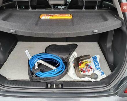 Сірий Хендай Kona, об'ємом двигуна 0 л та пробігом 121 тис. км за 17800 $, фото 9 на Automoto.ua