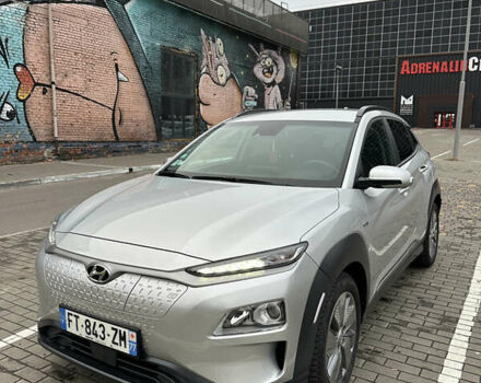 Серый Хендай Kona, объемом двигателя 0 л и пробегом 38 тыс. км за 18999 $, фото 1 на Automoto.ua