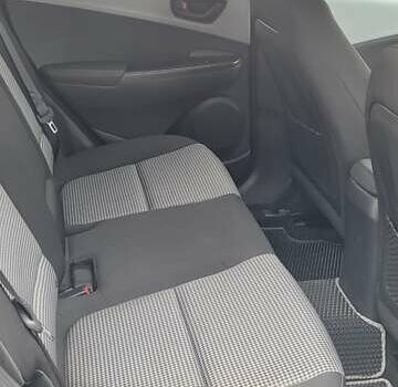 Сірий Хендай Kona, об'ємом двигуна 2 л та пробігом 59 тис. км за 15100 $, фото 11 на Automoto.ua