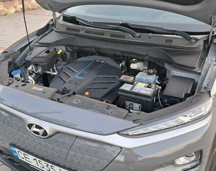 Сірий Хендай Kona, об'ємом двигуна 0 л та пробігом 63 тис. км за 17950 $, фото 16 на Automoto.ua
