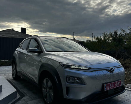 Сірий Хендай Kona, об'ємом двигуна 0 л та пробігом 38 тис. км за 19200 $, фото 6 на Automoto.ua