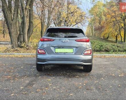 Сірий Хендай Kona, об'ємом двигуна 0 л та пробігом 42 тис. км за 22200 $, фото 9 на Automoto.ua