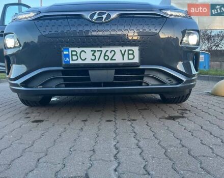 Сірий Хендай Kona, об'ємом двигуна 0 л та пробігом 50 тис. км за 17800 $, фото 9 на Automoto.ua