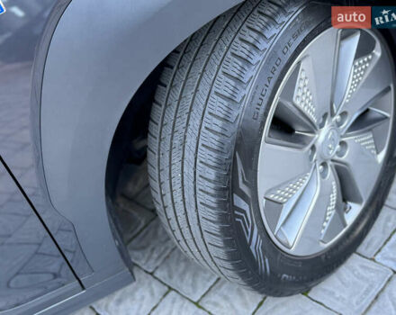 Сірий Хендай Kona, об'ємом двигуна 0 л та пробігом 114 тис. км за 15999 $, фото 66 на Automoto.ua