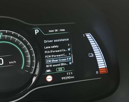 Сірий Хендай Kona, об'ємом двигуна 0 л та пробігом 99 тис. км за 19499 $, фото 51 на Automoto.ua