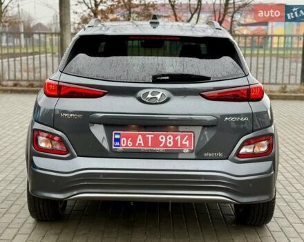 Серый Хендай Kona, объемом двигателя 0 л и пробегом 74 тыс. км за 15250 $, фото 16 на Automoto.ua