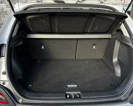 Сірий Хендай Kona, об'ємом двигуна 0 л та пробігом 38 тис. км за 19200 $, фото 9 на Automoto.ua