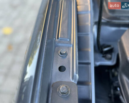 Сірий Хендай Kona, об'ємом двигуна 0 л та пробігом 114 тис. км за 15999 $, фото 46 на Automoto.ua