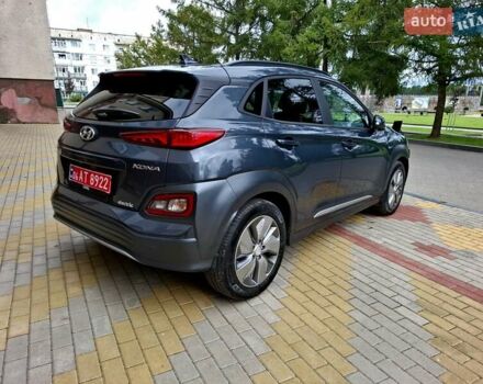 Сірий Хендай Kona, об'ємом двигуна 0 л та пробігом 128 тис. км за 16900 $, фото 11 на Automoto.ua