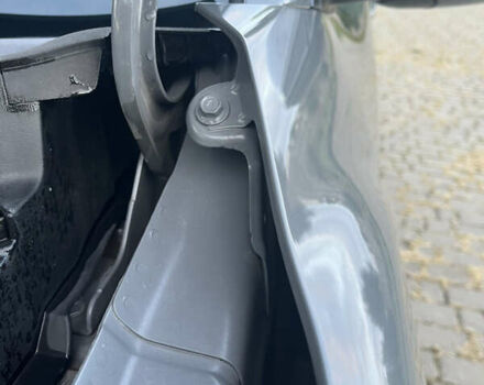 Серый Хендай Kona, объемом двигателя 0 л и пробегом 75 тыс. км за 15200 $, фото 16 на Automoto.ua