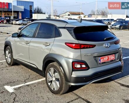 Серый Хендай Kona, объемом двигателя 0 л и пробегом 116 тыс. км за 18600 $, фото 11 на Automoto.ua