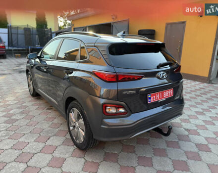 Сірий Хендай Kona, об'ємом двигуна 0 л та пробігом 40 тис. км за 16799 $, фото 8 на Automoto.ua