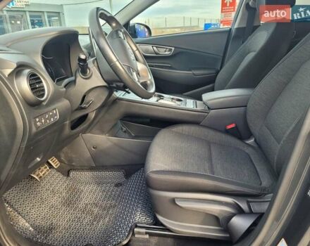 Серый Хендай Kona, объемом двигателя 0 л и пробегом 78 тыс. км за 15900 $, фото 14 на Automoto.ua