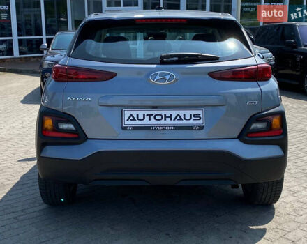 Серый Хендай Kona, объемом двигателя 2 л и пробегом 104 тыс. км за 15200 $, фото 4 на Automoto.ua