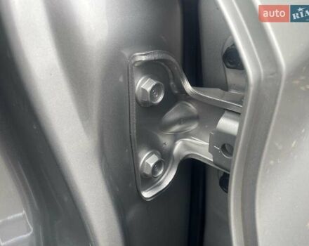 Серый Хендай Kona, объемом двигателя 0 л и пробегом 114 тыс. км за 17100 $, фото 22 на Automoto.ua