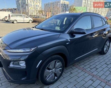 Серый Хендай Kona, объемом двигателя 0 л и пробегом 111 тыс. км за 17000 $, фото 2 на Automoto.ua