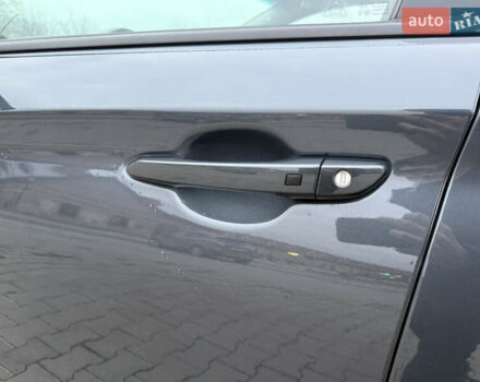 Сірий Хендай Kona, об'ємом двигуна 0 л та пробігом 98 тис. км за 17900 $, фото 7 на Automoto.ua