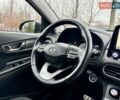 Серый Хендай Kona, объемом двигателя 0 л и пробегом 74 тыс. км за 15250 $, фото 76 на Automoto.ua
