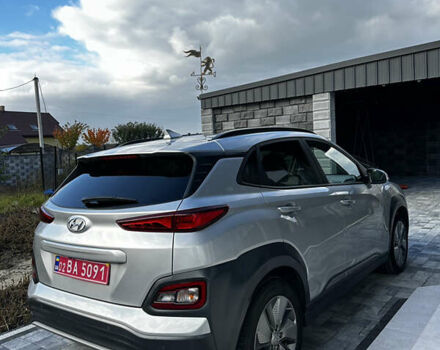 Сірий Хендай Kona, об'ємом двигуна 0 л та пробігом 38 тис. км за 19200 $, фото 7 на Automoto.ua