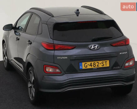 Серый Хендай Kona, объемом двигателя 0 л и пробегом 80 тыс. км за 17500 $, фото 3 на Automoto.ua