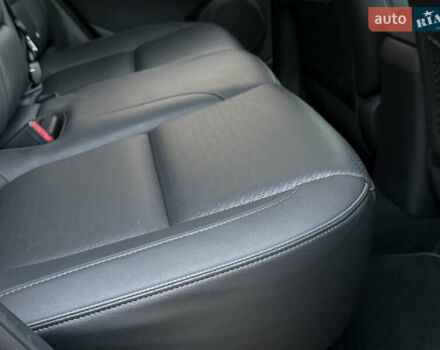 Сірий Хендай Kona, об'ємом двигуна 0 л та пробігом 81 тис. км за 17200 $, фото 98 на Automoto.ua