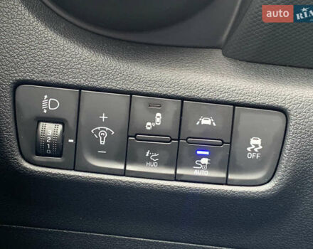 Серый Хендай Kona, объемом двигателя 0 л и пробегом 107 тыс. км за 18900 $, фото 20 на Automoto.ua