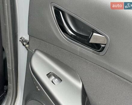 Серый Хендай Kona, объемом двигателя 1.6 л и пробегом 54 тыс. км за 20950 $, фото 47 на Automoto.ua