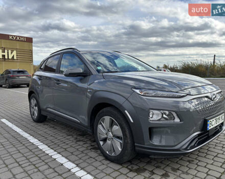 Серый Хендай Kona, объемом двигателя 0 л и пробегом 51 тыс. км за 15800 $, фото 10 на Automoto.ua