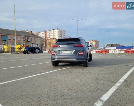 Серый Хендай Kona, объемом двигателя 0 л и пробегом 78 тыс. км за 15900 $, фото 6 на Automoto.ua