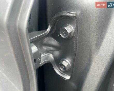 Серый Хендай Kona, объемом двигателя 0 л и пробегом 114 тыс. км за 17100 $, фото 43 на Automoto.ua