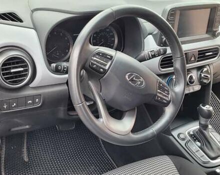 Сірий Хендай Kona, об'ємом двигуна 2 л та пробігом 59 тис. км за 15100 $, фото 17 на Automoto.ua