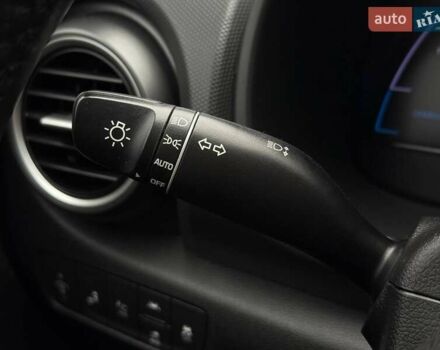 Сірий Хендай Kona, об'ємом двигуна 0 л та пробігом 61 тис. км за 17700 $, фото 34 на Automoto.ua