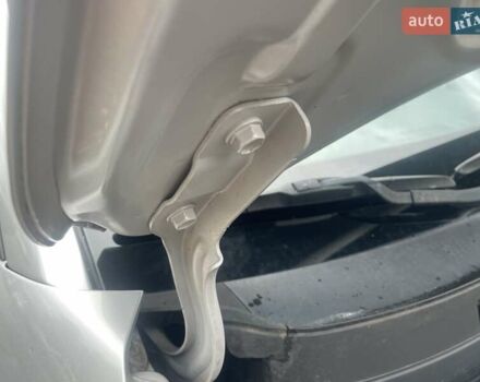 Серый Хендай Kona, объемом двигателя 0 л и пробегом 114 тыс. км за 17100 $, фото 51 на Automoto.ua