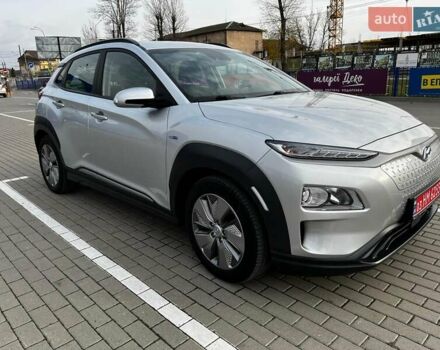 Серый Хендай Kona, объемом двигателя 0 л и пробегом 136 тыс. км за 16700 $, фото 2 на Automoto.ua