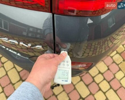 Серый Хендай Kona, объемом двигателя 0 л и пробегом 60 тыс. км за 15555 $, фото 42 на Automoto.ua