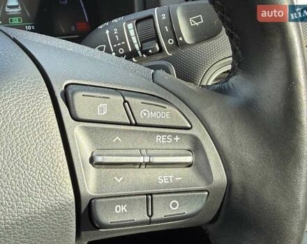 Сірий Хендай Kona, об'ємом двигуна 0 л та пробігом 36 тис. км за 16400 $, фото 30 на Automoto.ua