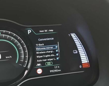 Сірий Хендай Kona, об'ємом двигуна 0 л та пробігом 99 тис. км за 19499 $, фото 52 на Automoto.ua