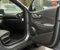 Сірий Хендай Kona, об'ємом двигуна 0 л та пробігом 61 тис. км за 17700 $, фото 60 на Automoto.ua