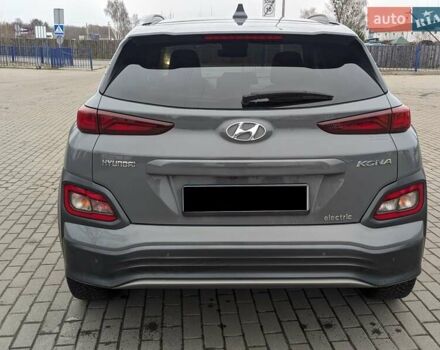 Сірий Хендай Kona, об'ємом двигуна 0 л та пробігом 55 тис. км за 14999 $, фото 9 на Automoto.ua