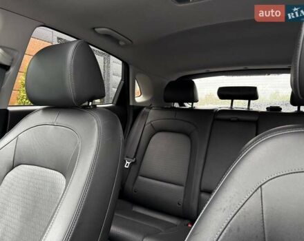 Сірий Хендай Kona, об'ємом двигуна 0 л та пробігом 61 тис. км за 17700 $, фото 42 на Automoto.ua