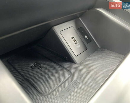 Серый Хендай Kona, объемом двигателя 0 л и пробегом 107 тыс. км за 18900 $, фото 21 на Automoto.ua