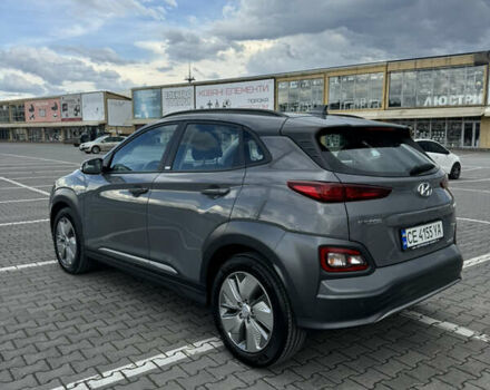 Серый Хендай Kona, объемом двигателя 0 л и пробегом 52 тыс. км за 16300 $, фото 10 на Automoto.ua