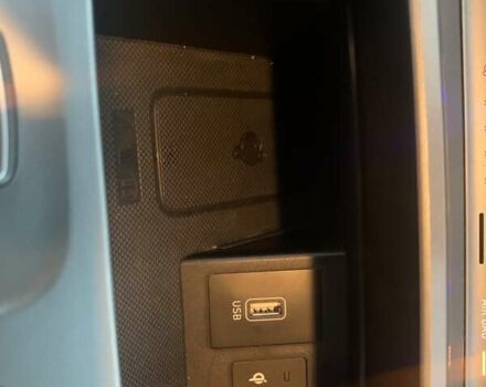 Сірий Хендай Kona, об'ємом двигуна 0 л та пробігом 123 тис. км за 18600 $, фото 6 на Automoto.ua