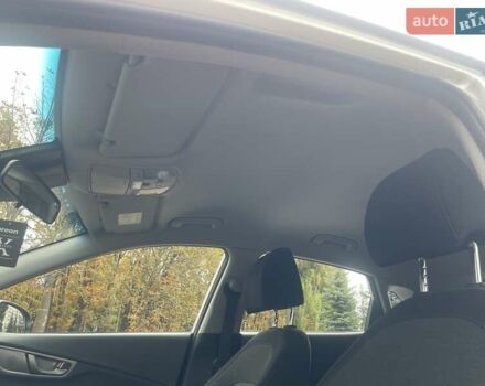 Серый Хендай Kona, объемом двигателя 0 л и пробегом 114 тыс. км за 17100 $, фото 28 на Automoto.ua