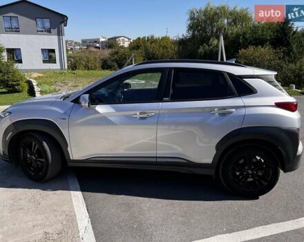 Серый Хендай Kona, объемом двигателя 0 л и пробегом 31 тыс. км за 20000 $, фото 4 на Automoto.ua