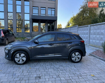 Сірий Хендай Kona, об'ємом двигуна 0 л та пробігом 114 тис. км за 15999 $, фото 8 на Automoto.ua